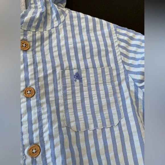 Tommy Bahama Kids Button Down and Hoddie Casual Shirt - Picture 8 of 10